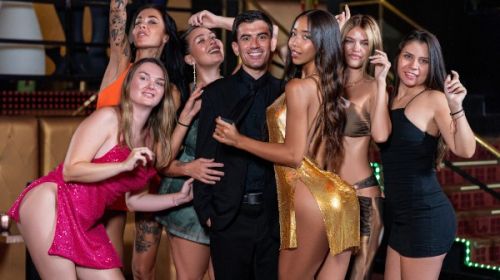 brazzersexxtra scene